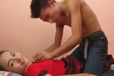 Skandal Mahasiswa Ngentot Di Kontrakan Sempit