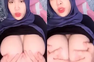 Ukhti Arrazyny Punya Bibir Menggoda Bikin Nafsu